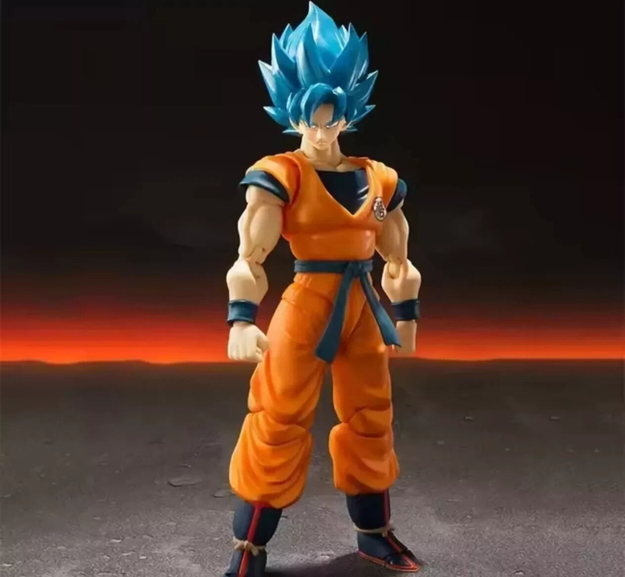 New Bandai S.H.Figuarts SHF Dragon Ball Super Saiyan God Son Goku Action Figure